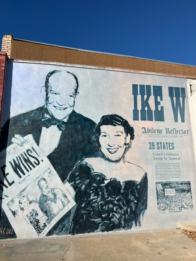 Ike-Wins-Abilene,KS