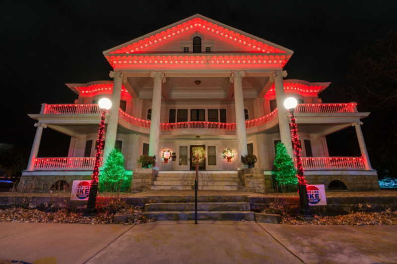 'Tis the Season at the Historic Seelye Mansion | Visit Abilene, Kansas