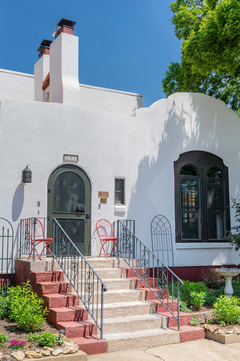 Spanish Colonial Historic Airbnb - Abilene, KS