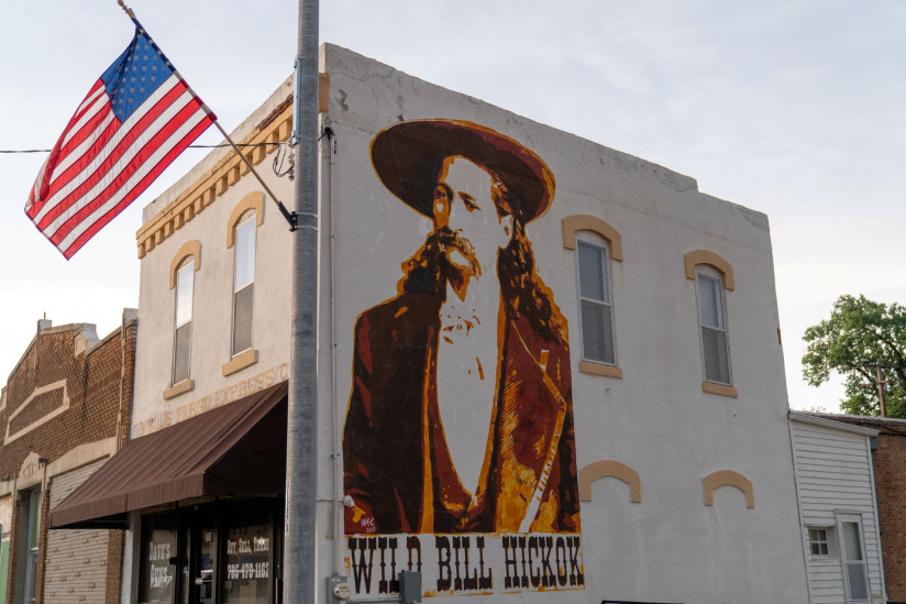 Hickok-Mural-Downtown-Abilene,KS